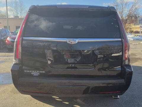 2017 Cadillac Escalade ESV Luxury