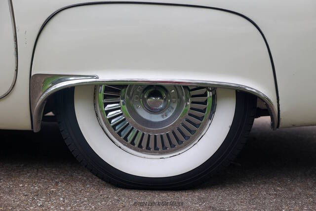 1957 Ford Thunderbird