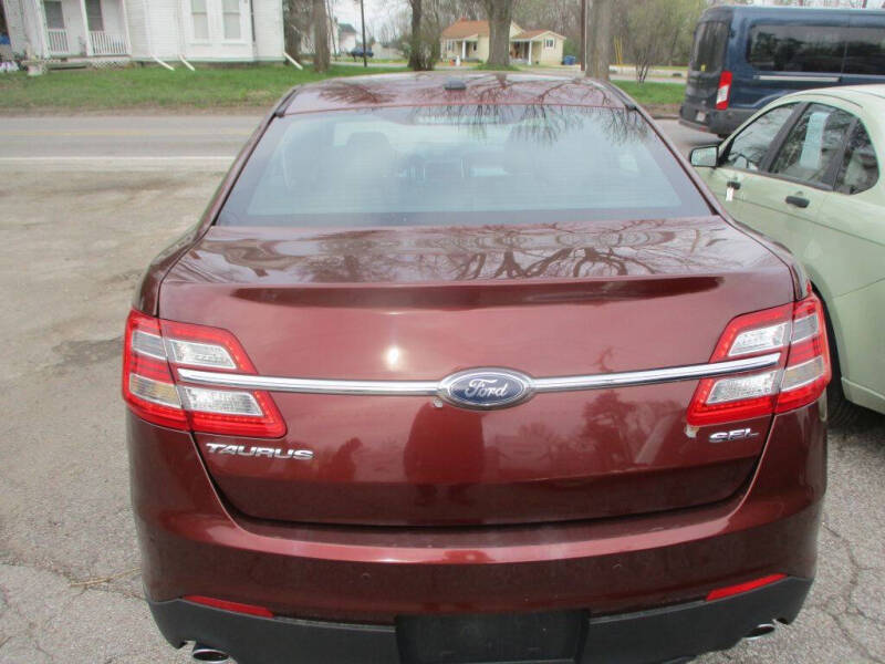 2015 Ford Taurus SEL