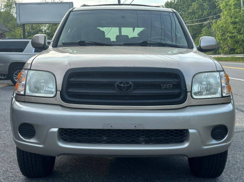 Used 2002 Toyota Sequoia SR5 with VIN 5TDBT44A52S108513 for sale in Derry, NH
