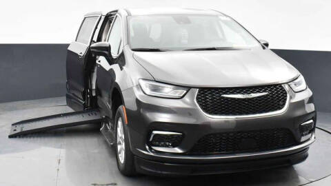 2023 Chrysler Pacifica for sale at A&J Mobility in Valders WI