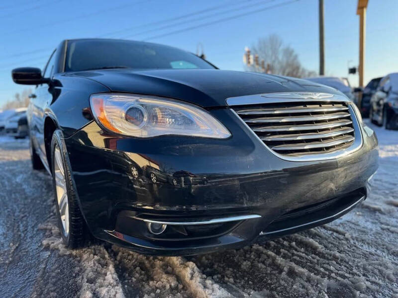 2013 Chrysler 200 Touring
