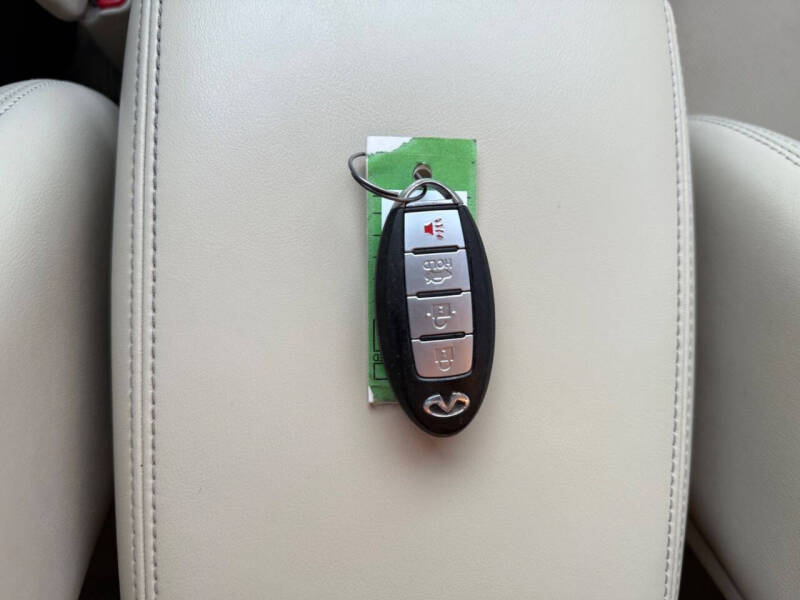 2017 Infiniti Q50 2.0T