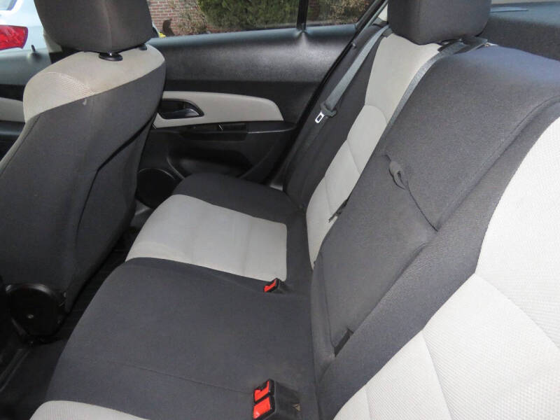 2014 Chevrolet Cruze LS Manual