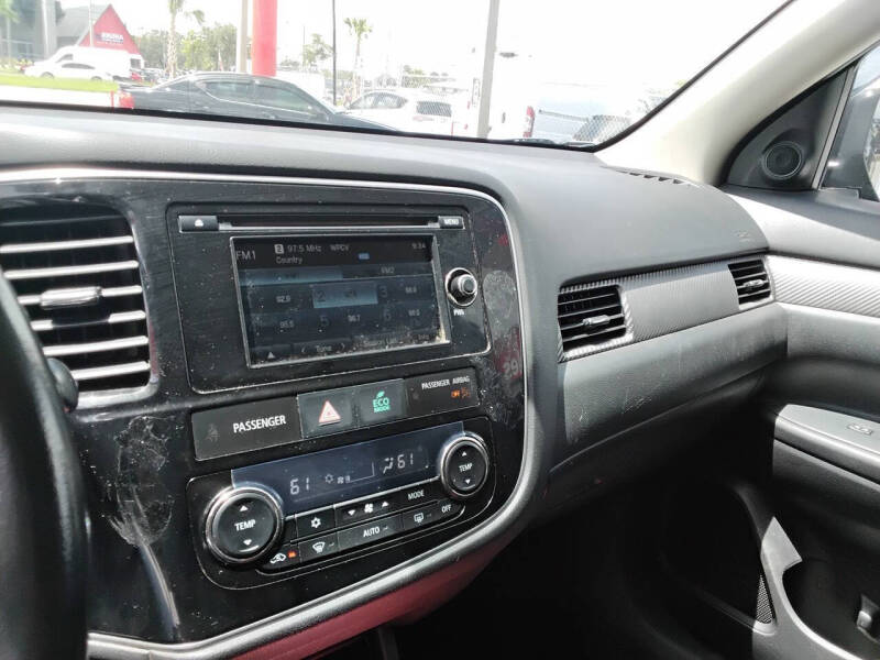 2014 Mitsubishi Outlander SE