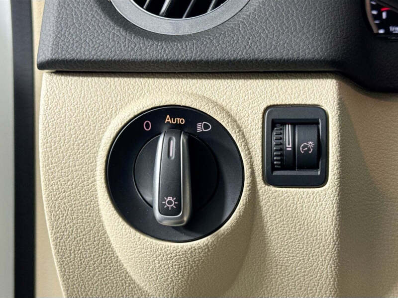 2017 Volkswagen Tiguan 2.0T Limited S 4Motion