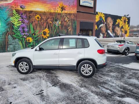 2016 Volkswagen Tiguan for sale at RIVERSIDE AUTO SALES in Sioux City IA