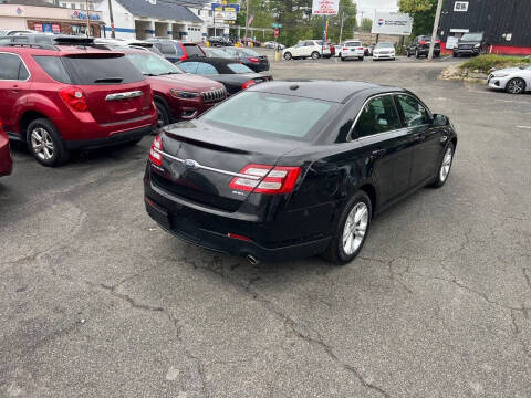 2014 Ford Taurus SEL