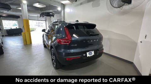 2026 Volvo XC40 B5 Core