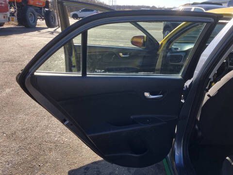 2019 Kia Rio 5-Door S