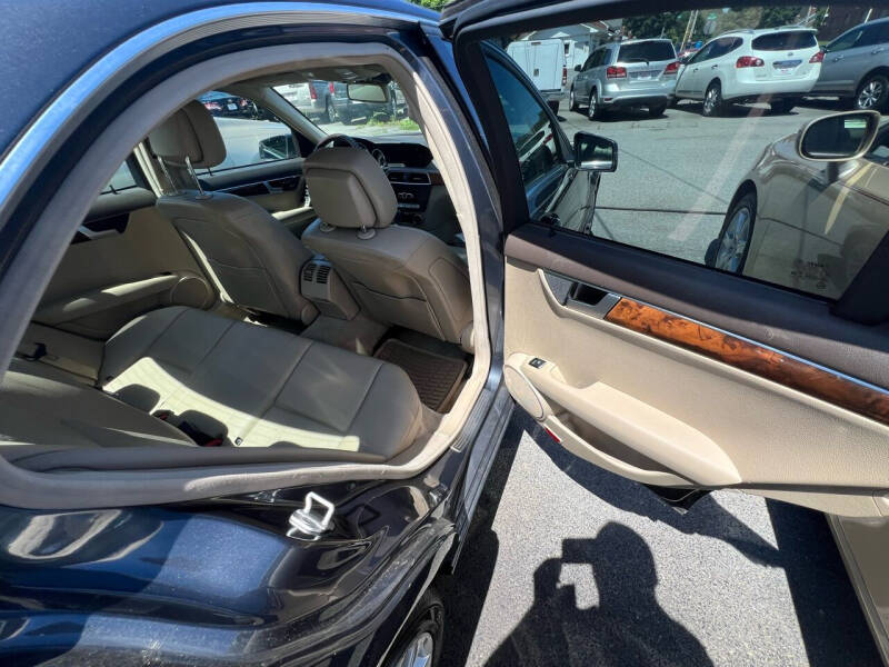 2013 Mercedes-Benz C-Class C 300 Luxury 4MATIC