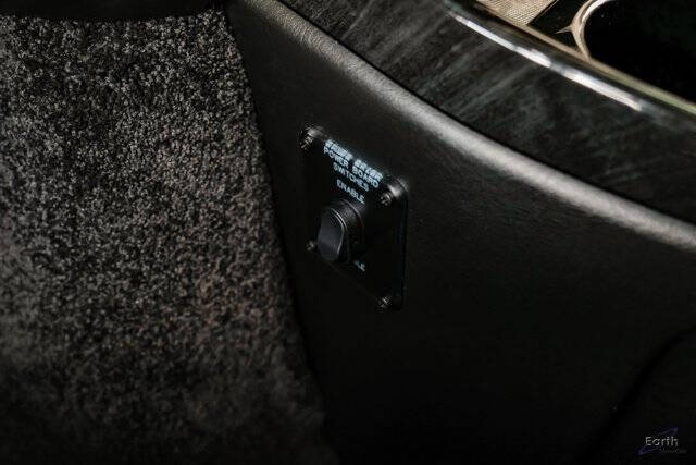 2023 Chevrolet Express 2500