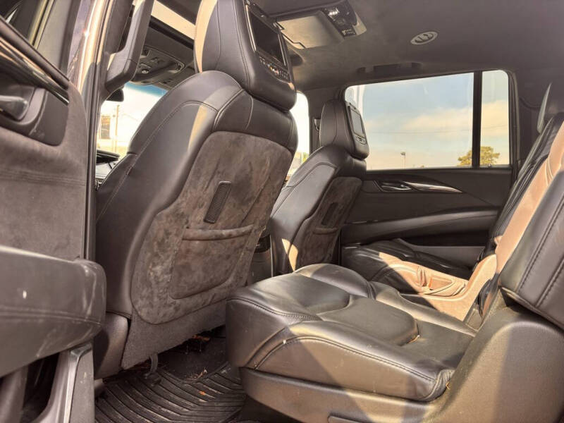 2017 Cadillac Escalade ESV Platinum