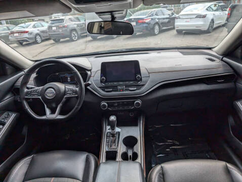 2022 Nissan Altima 2.5 SR