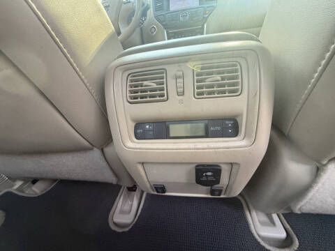 2015 Nissan Pathfinder Platinum