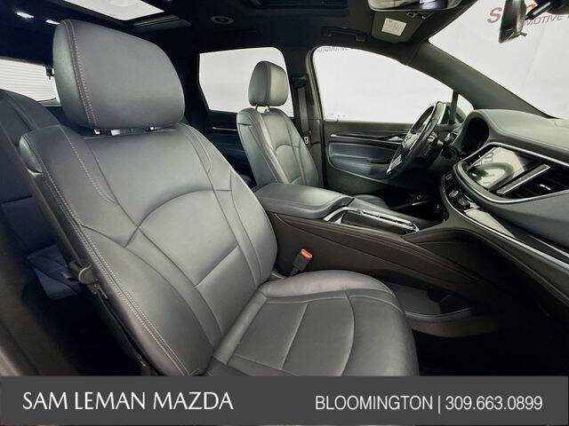 2022 Buick Enclave Essence
