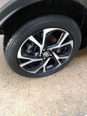 2019 Toyota C-HR XLE