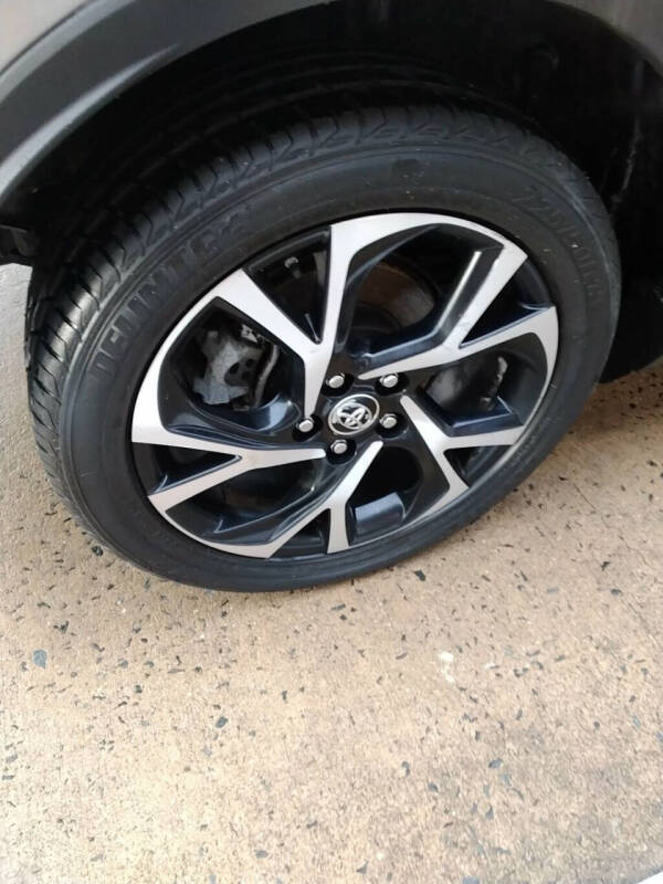 2019 Toyota C-HR XLE