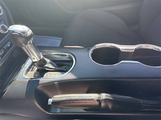 2017 Ford Mustang V6