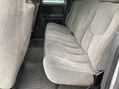 2003 Chevrolet Silverado 1500 LS