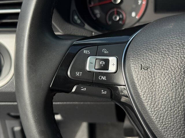 2022 Volkswagen Passat SE