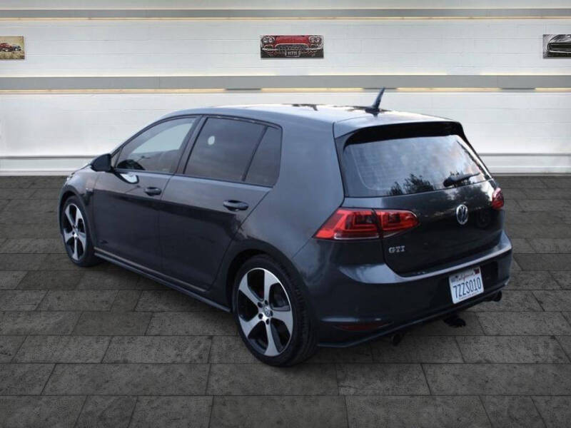 2015 Volkswagen Golf GTI SE