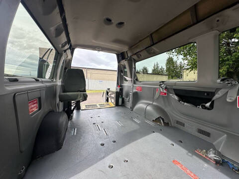 2012 Ford E-Series E-350 SD XLT