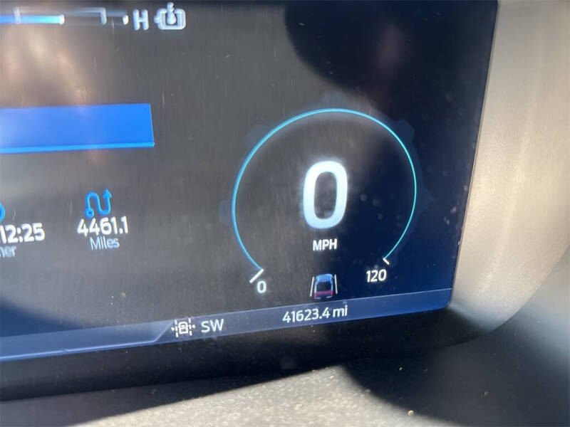 2022 Ford F-150 Lightning XLT