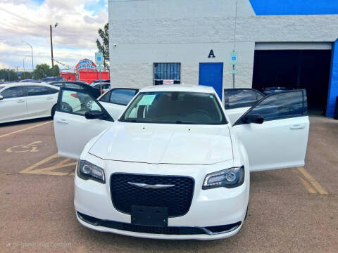 2019 Chrysler 300 Touring