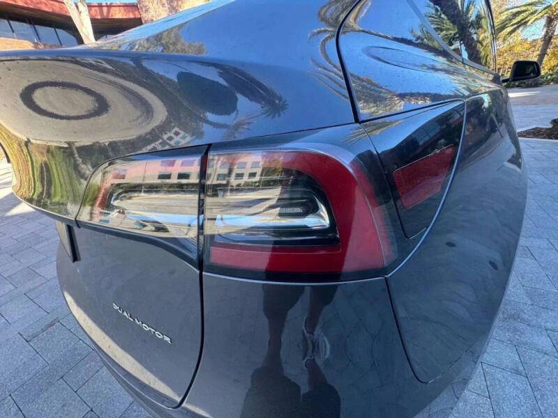 2024 Tesla Model Y Long Range