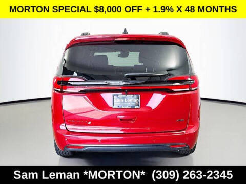 2026 Chrysler Pacifica Select