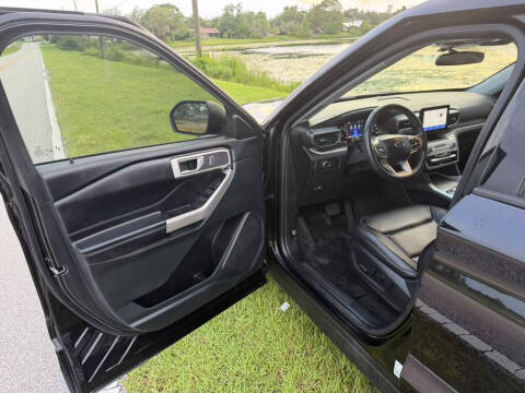 2023 Ford Explorer XLT