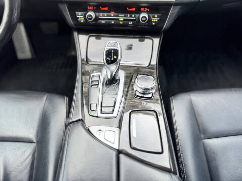 2016 BMW 5 Series 535i