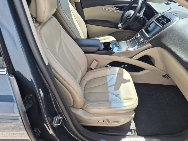 2016 Lincoln MKX Select