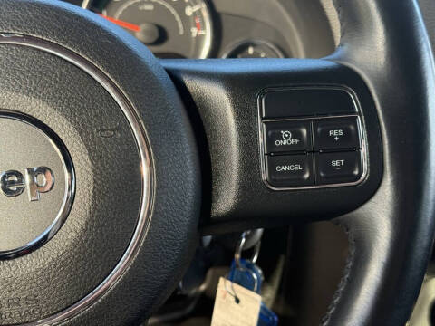 2017 Jeep Wrangler Willys Wheeler