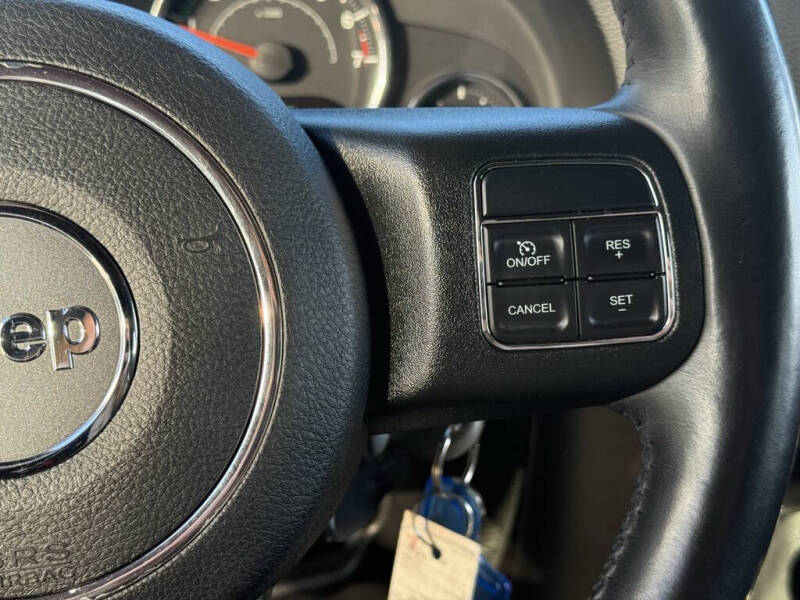 2017 Jeep Wrangler Willys Wheeler