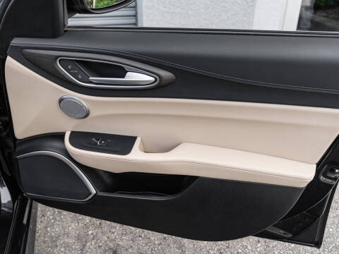 2023 Alfa Romeo Giulia Ti Lusso