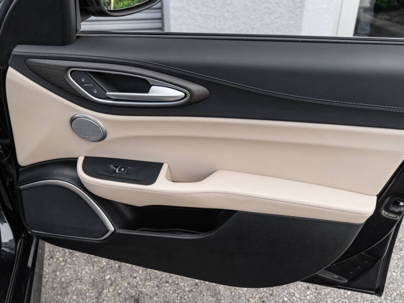 2023 Alfa Romeo Giulia Ti Lusso