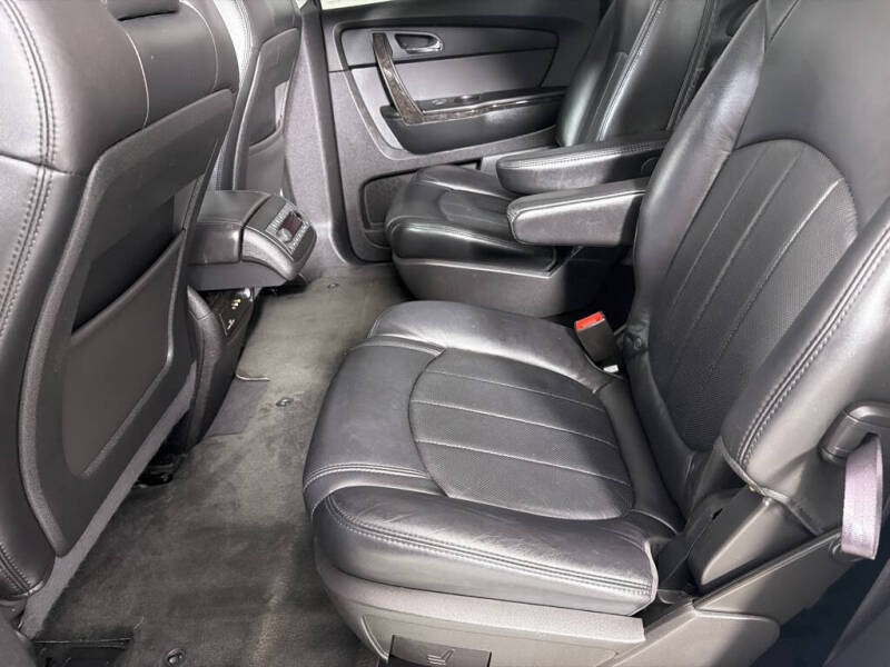 2011 GMC Acadia Denali