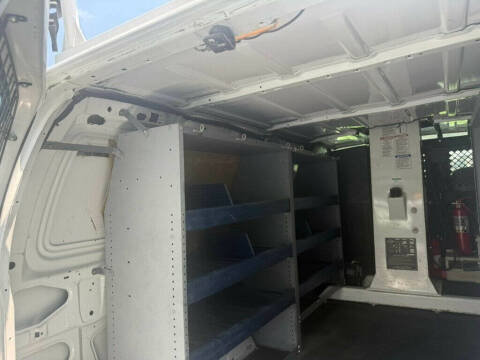 2011 Ford E-Series E-350 SD