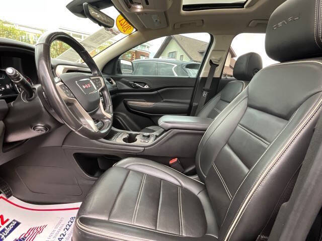 2021 GMC Acadia Denali
