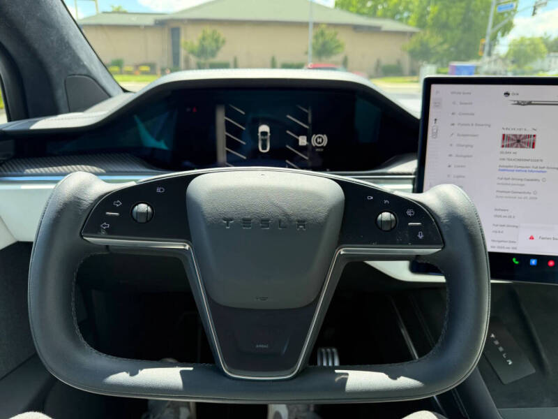 2022 Tesla Model X Plaid