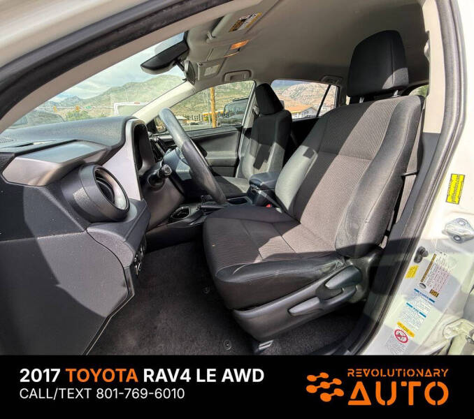 2017 Toyota RAV4 LE