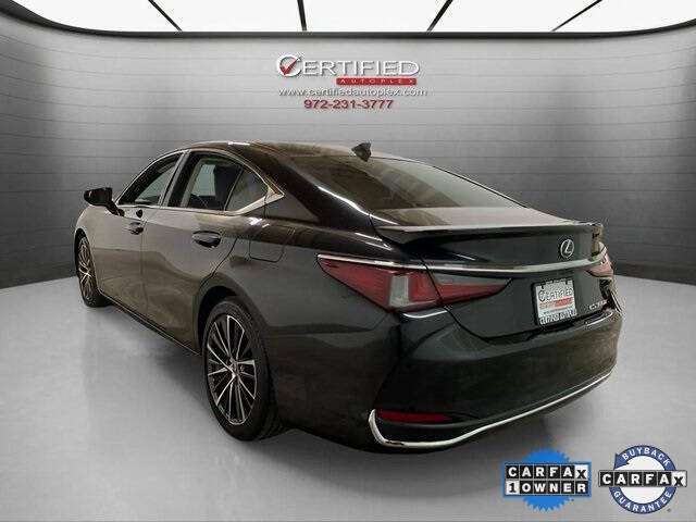 2023 Lexus ES 300h