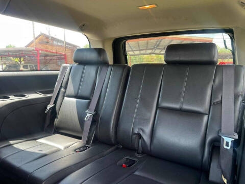 2014 Chevrolet Suburban LT