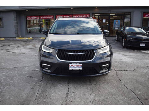 2021 Chrysler Pacifica Touring