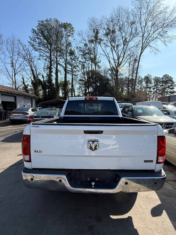 2017 RAM 1500 SLT