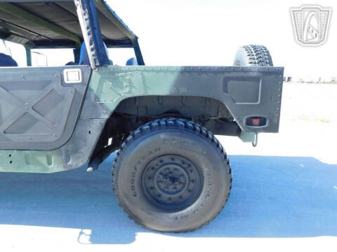 2002 AM General M1123