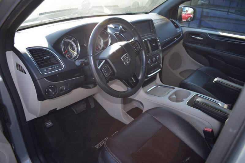 2014 Dodge Grand Caravan SXT 30th Anniversary