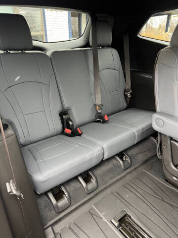 2023 Buick Enclave Essence